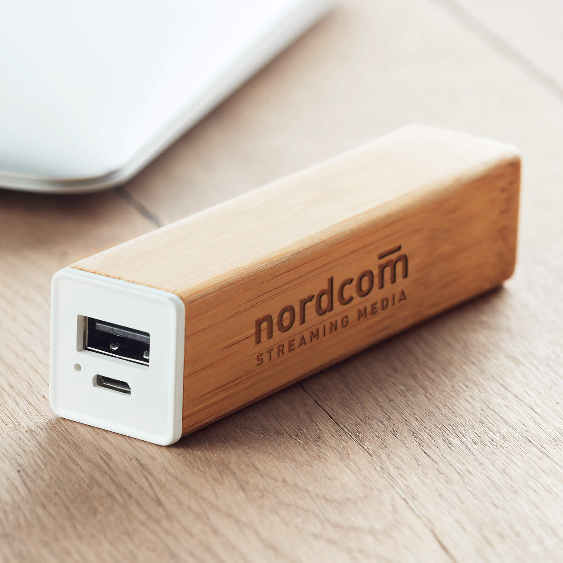 Banca di potere | Bambù | 2200 mAh | Tipo C