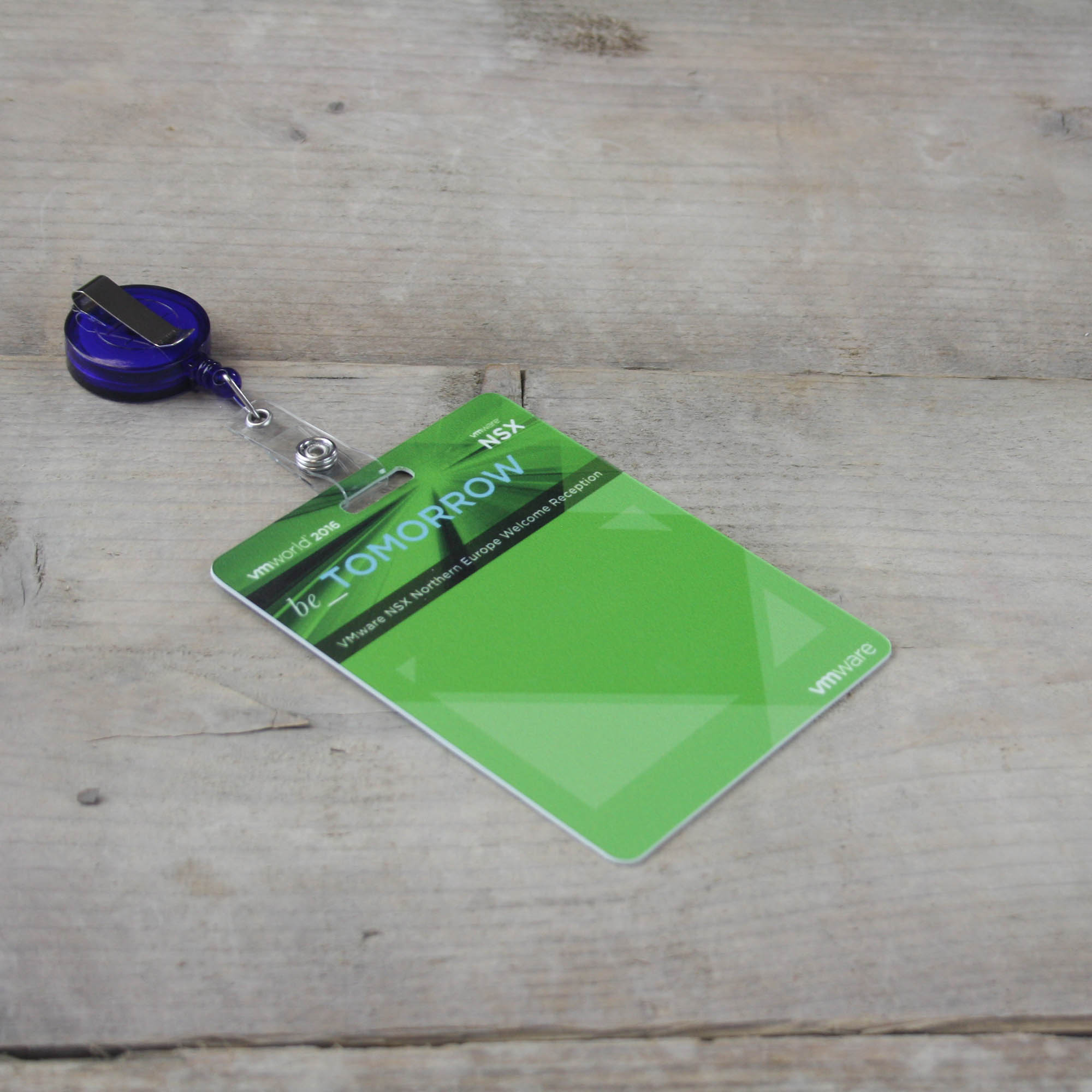 Porte-badge | Clip de fixation | 8,5 x 3,2 x 1,5 cm | Plastique