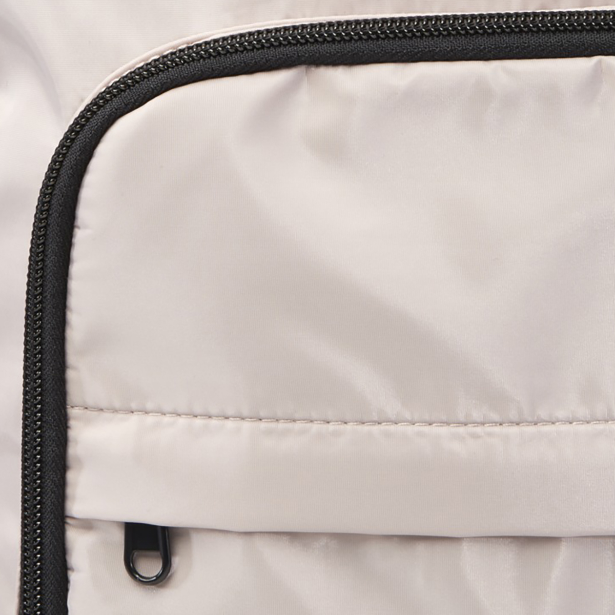 Zaino per Laptop Riciclato Leo – 20L | Ampio Scomparto Principale | Materiale Riciclato