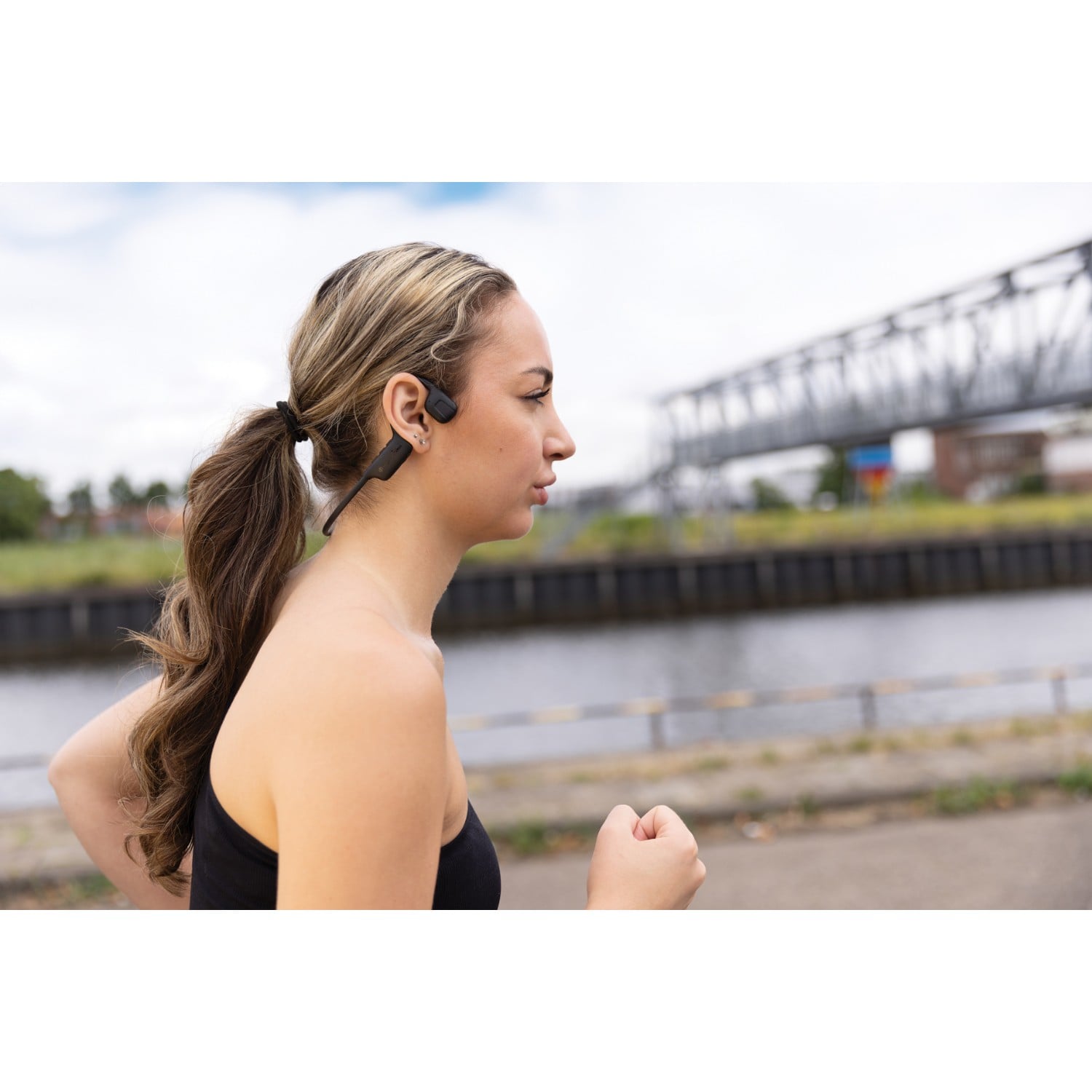 Casque sans fil open-ear – Bluetooth 5.3 | 10 h d'autonomie | IPX4 | Plastique recyclé