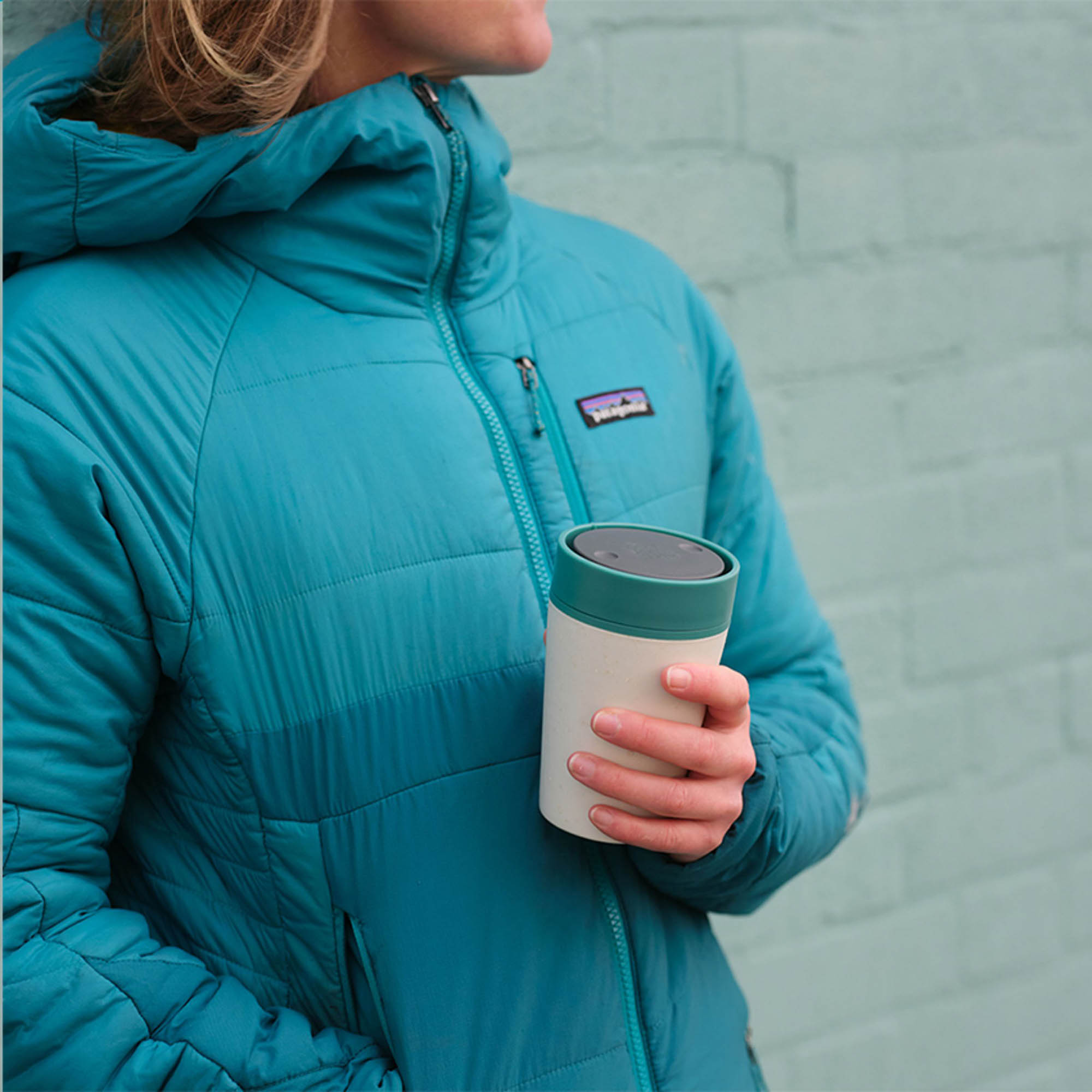 Mug Circular&Co® Blanc - 227 ml | Recyclé | Blanc avec couvercle coloré