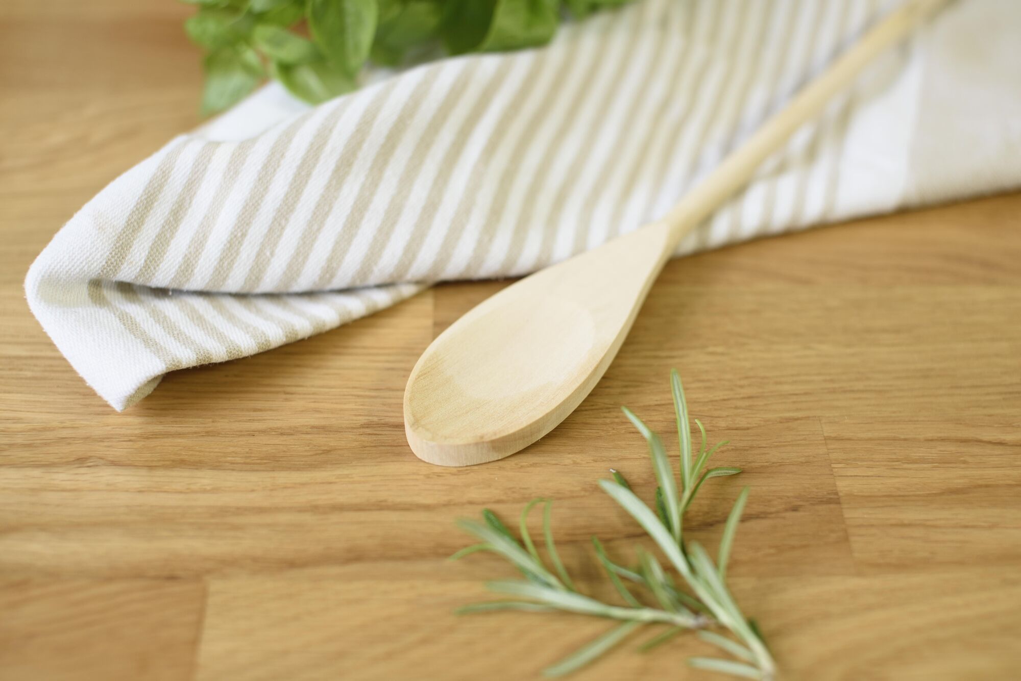 Cuillère de Cuisine – Bois | 30,2 cm | Légère | Finition Naturelle | Ergonomique