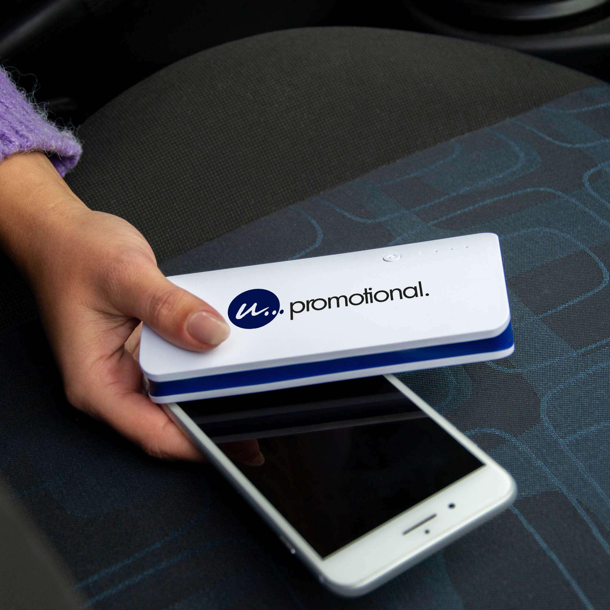 Powerbank Dean - 10.000 mAh | 3 poorten | LED zaklamp