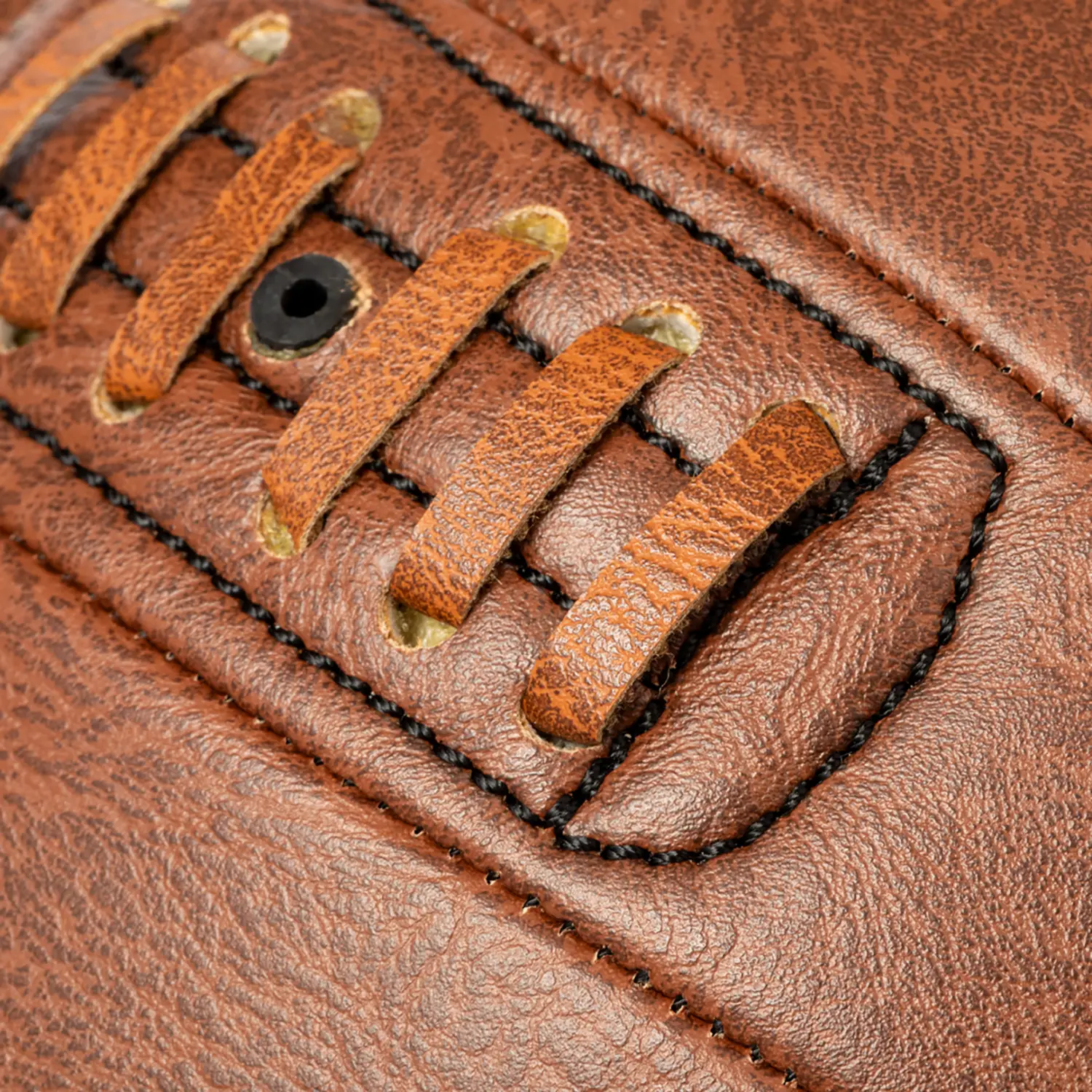 Pallone da calcio retrò – Misura 5 | Similpelle resistente | Design classico