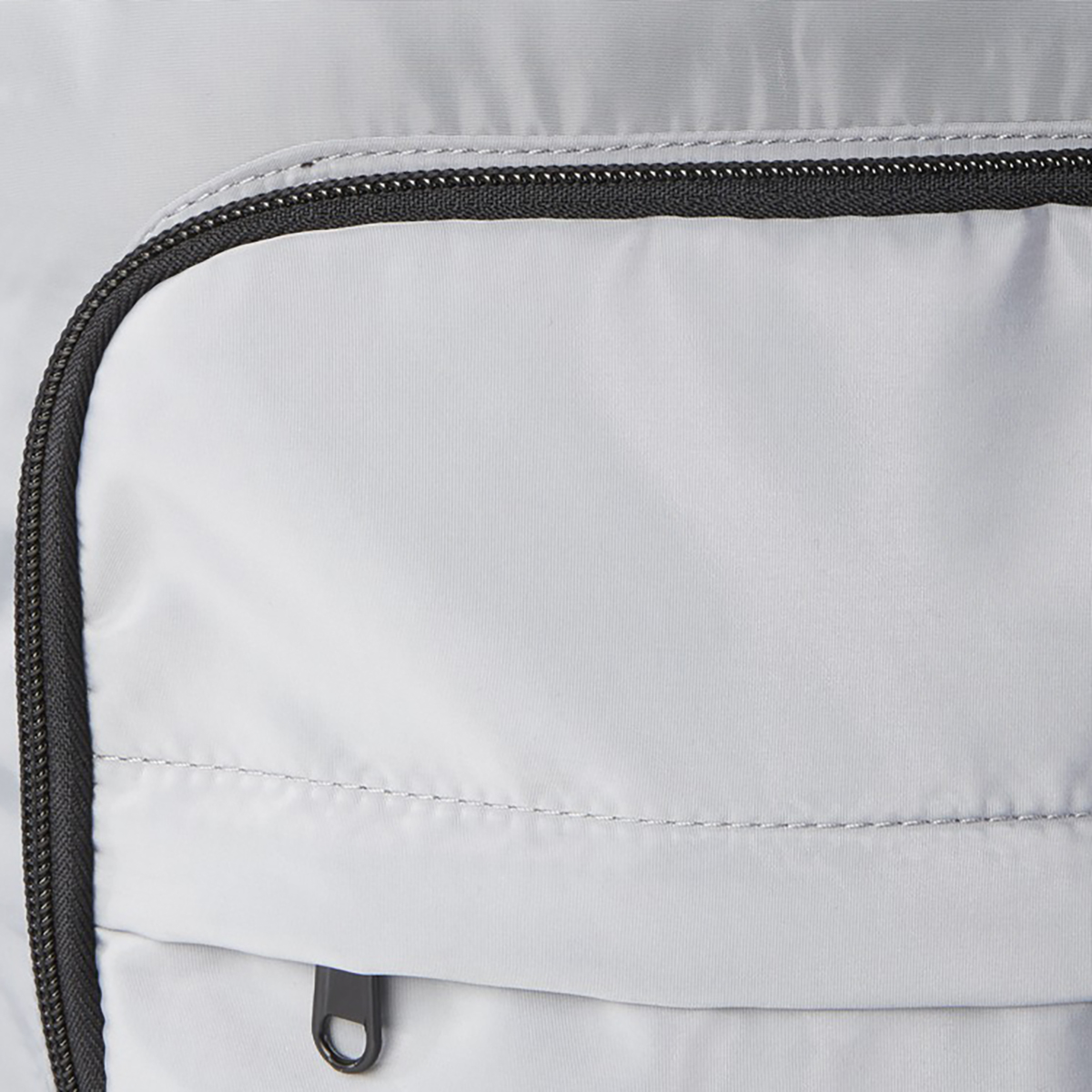 Zaino per Laptop Riciclato Leo – 20L | Ampio Scomparto Principale | Materiale Riciclato