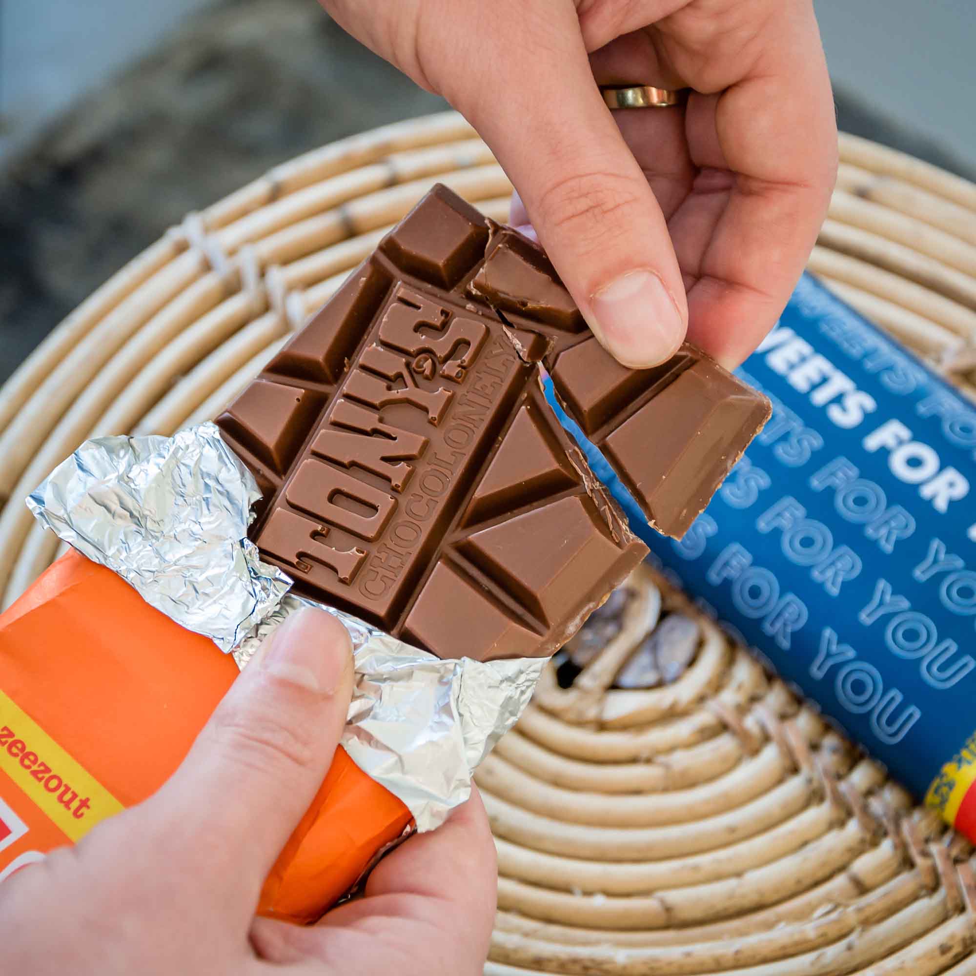 Tony's Chocolonely - Expressversand | 180 g | Personalisierte Banderole (4-farbig)