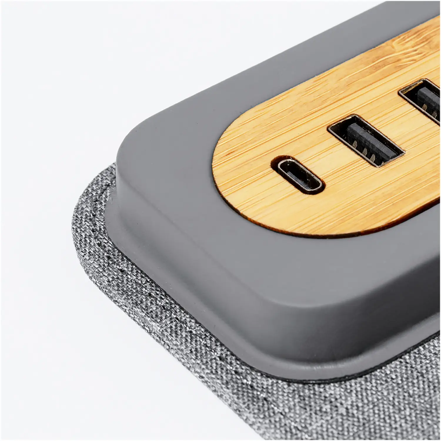 Mouse pad con hub USB – 4 porte | RPET e bambù | Antiscivolo | Con type-C