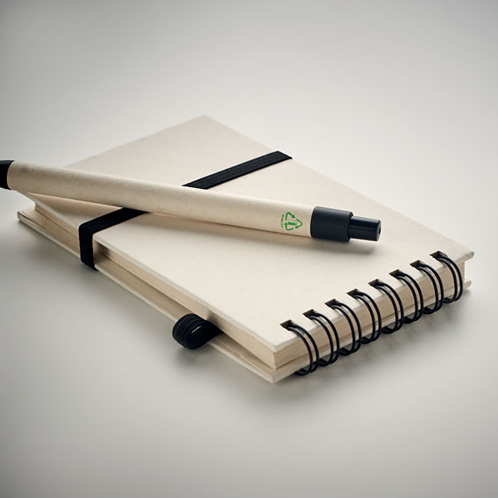 Notizbuch-Set Mika - A6 | 140 Blatt | Block + Stift | Recycelter Milchkarton