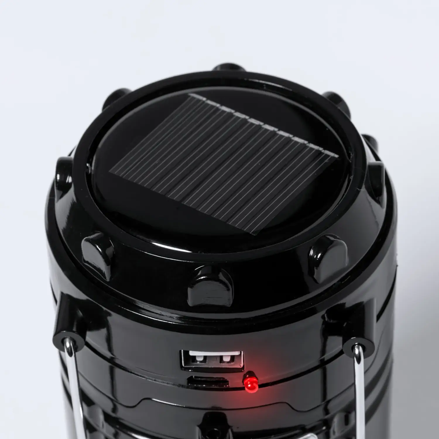 Lampe Powerbank solaire – Sortie USB | 7 LED | 1200 mAh | Poignée