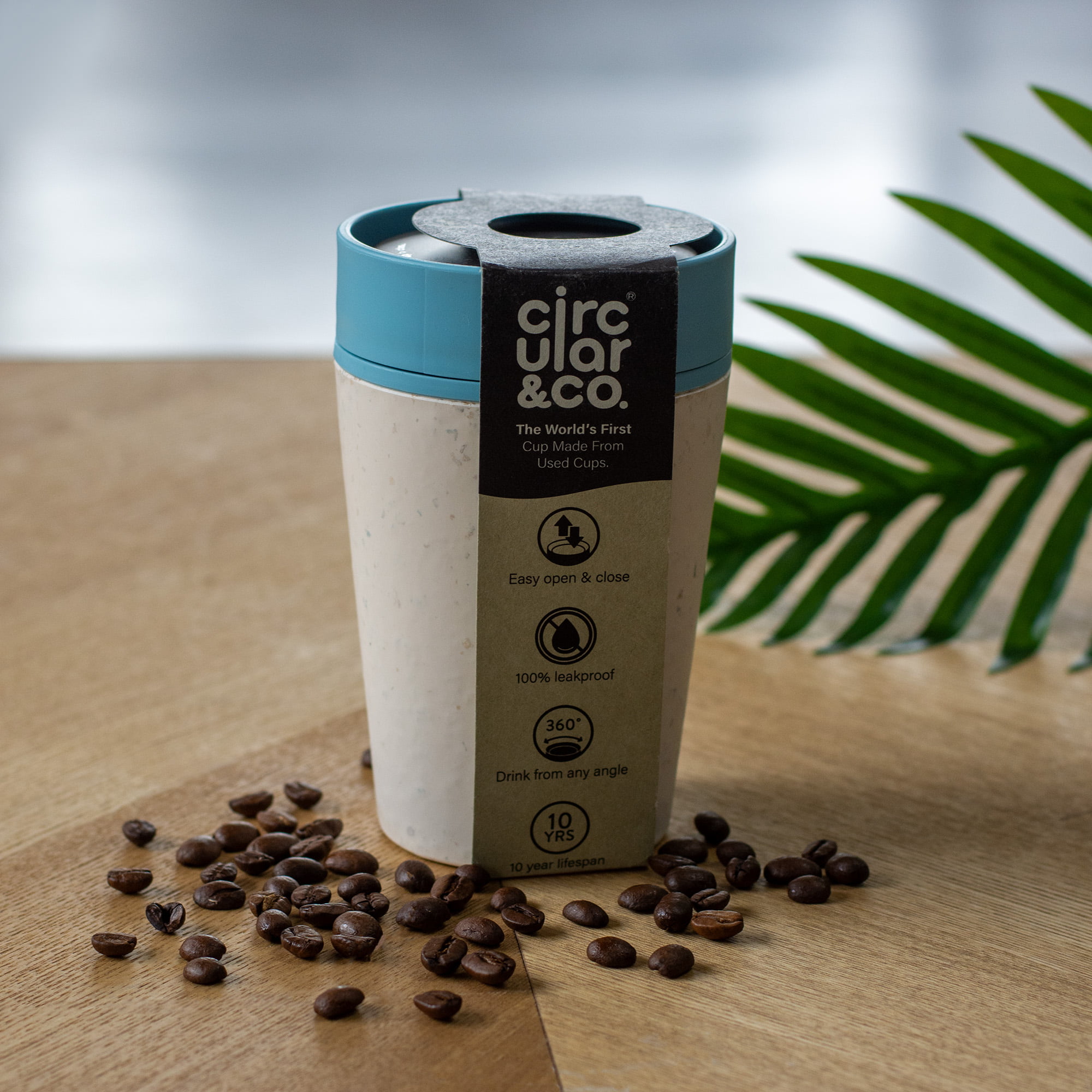 Mug Circular&Co® Blanc - 227 ml | Recyclé | Blanc avec couvercle coloré