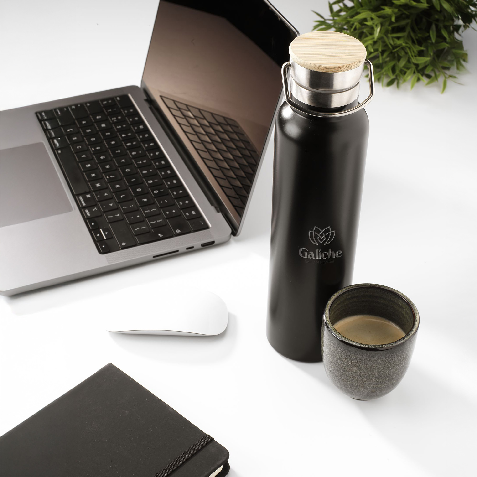 Thermosfles RVS Vintage – 750 ml | Vacuüm geïsoleerd | Schroefdop met bamboe